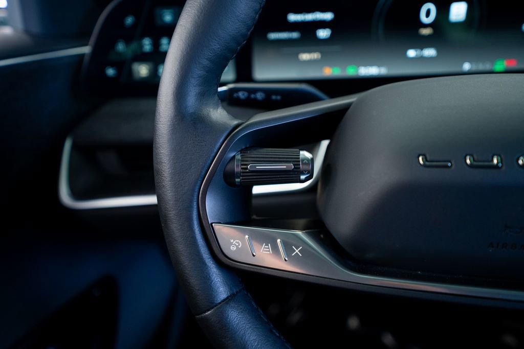 Used 2024 Lucid Air Touring AWD/4WD image 33