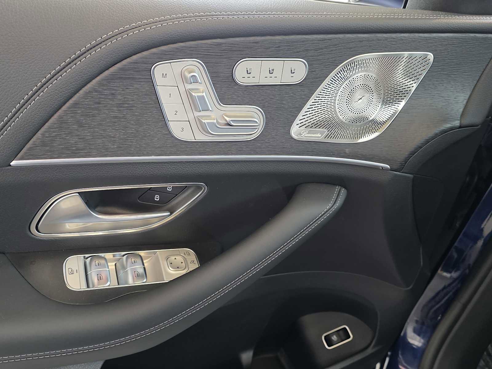 New 2026 Mercedes-Benz GLE 53 AMG 4MATIC Coupe image 6