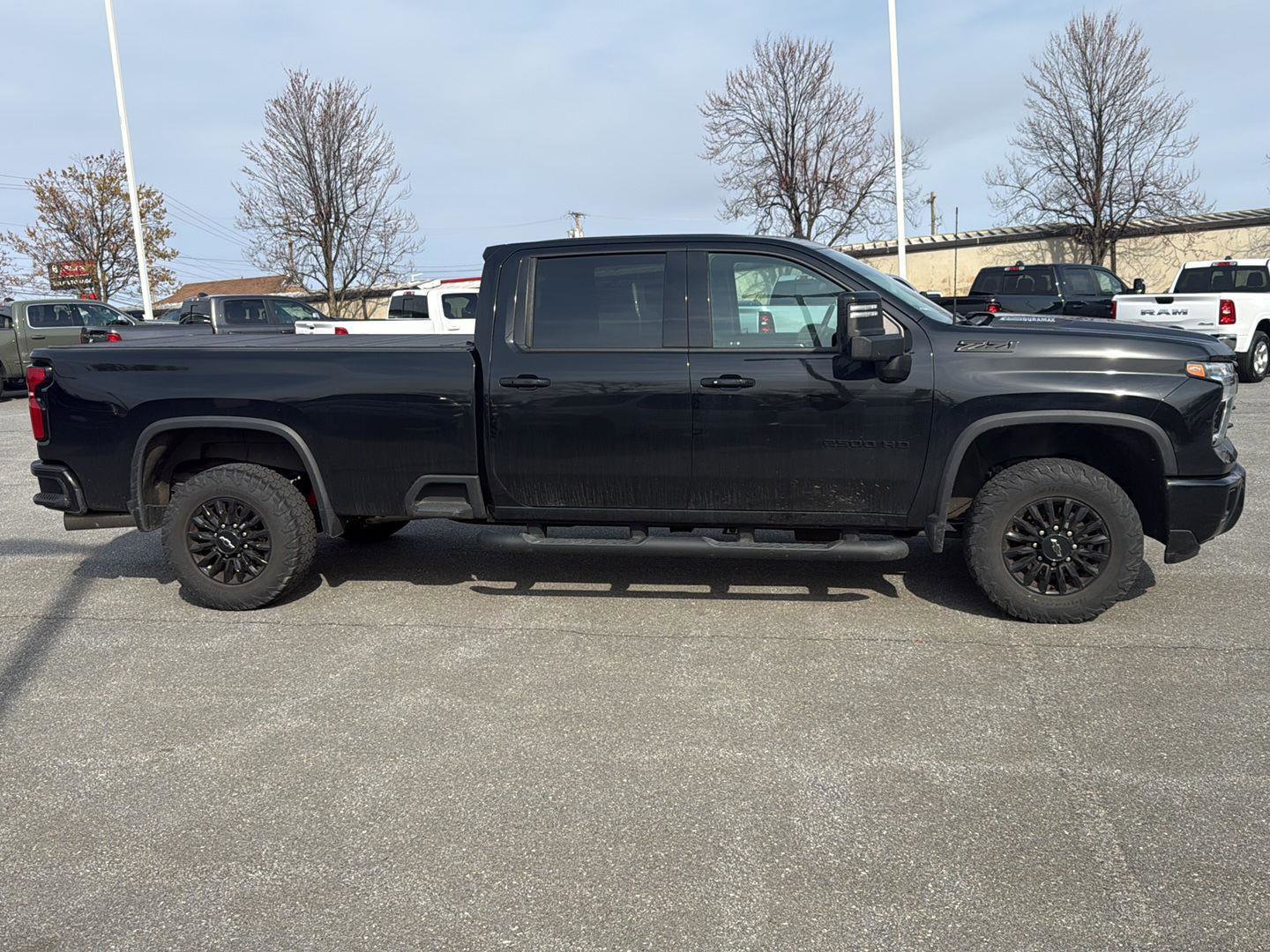 Used 2024 Chevrolet Silverado 2500 LTZ w/ LTZ Plus Package image 4