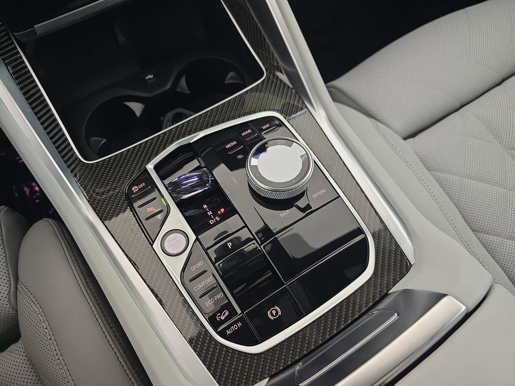 New 2027 BMW X6 M60i AWD/4WD image 25