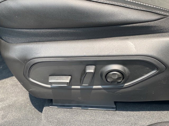 New 2025 Jeep Grand Cherokee L Altitude image 16