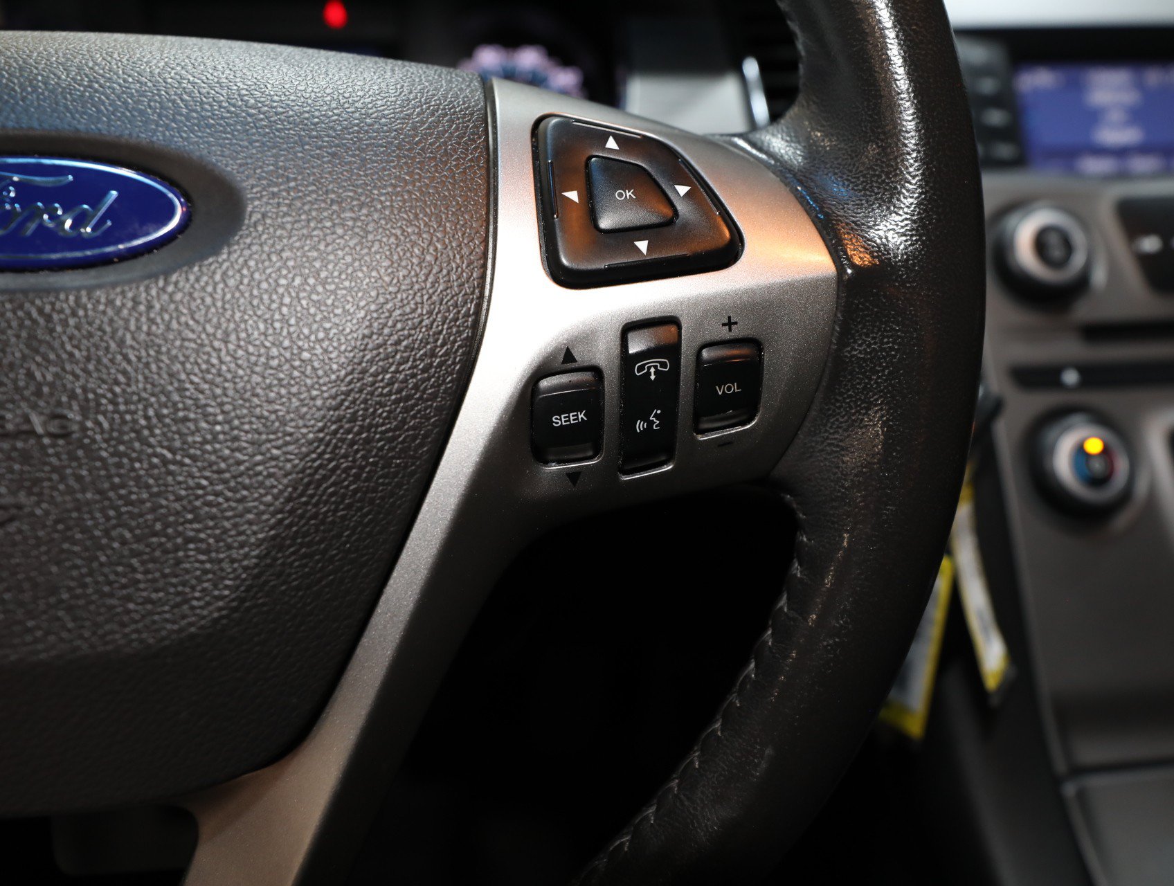 Used 2013 Ford Taurus SEL FWD image 52