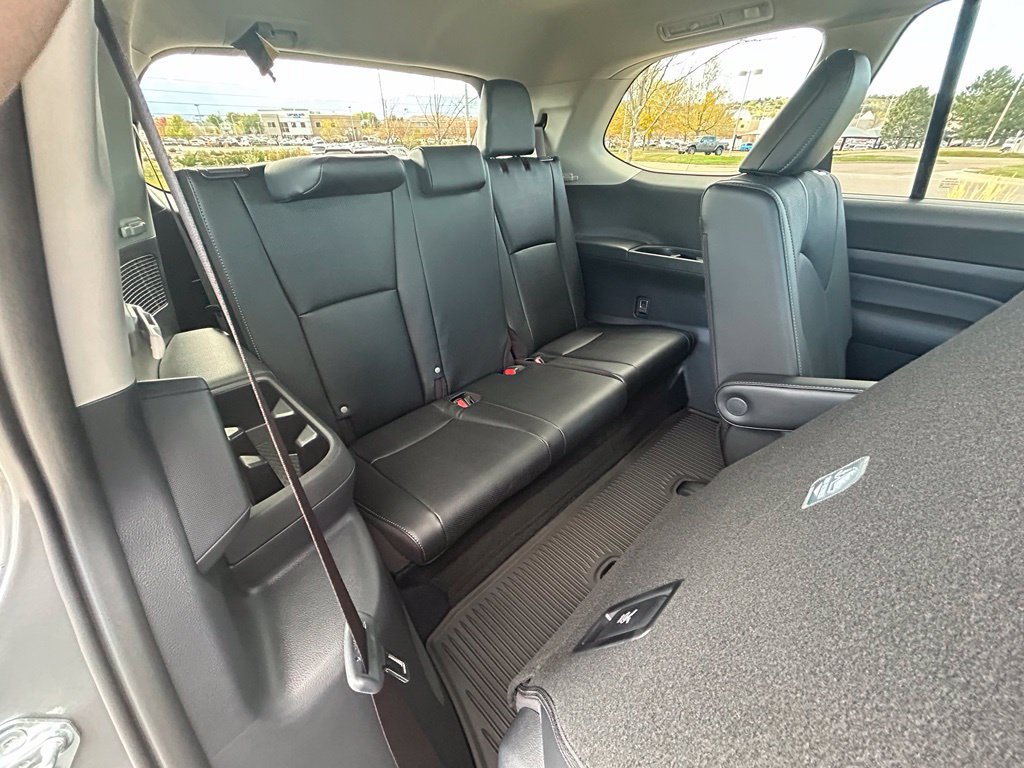 Used 2026 Toyota Grand Highlander AWD image 30