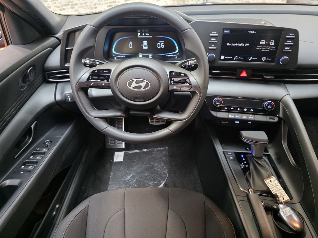 New 2026 Hyundai Elantra SEL Sport image 13