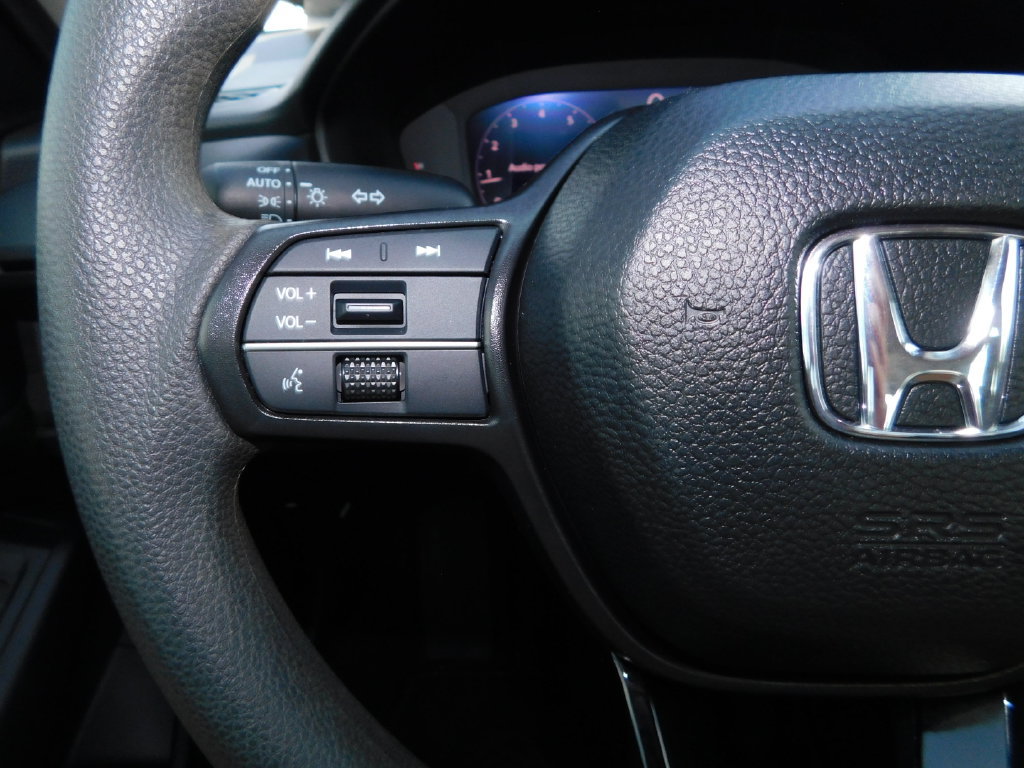 Used 2025 Honda Accord SE image 24