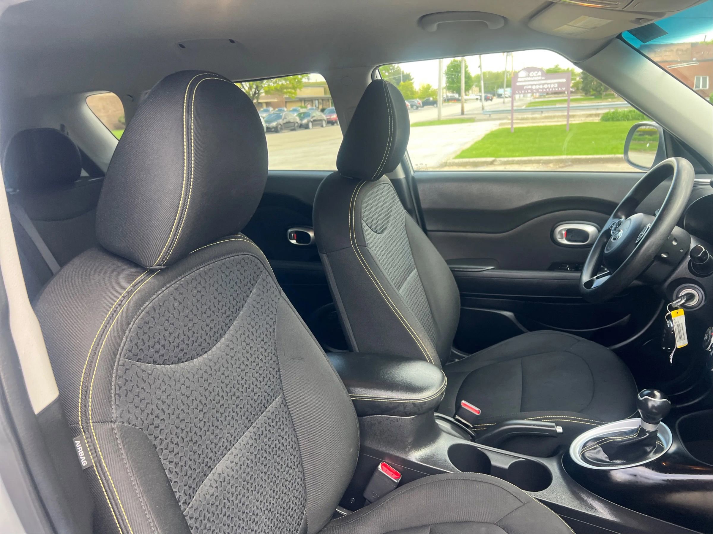 Used 2015 Kia Soul + FWD image 25