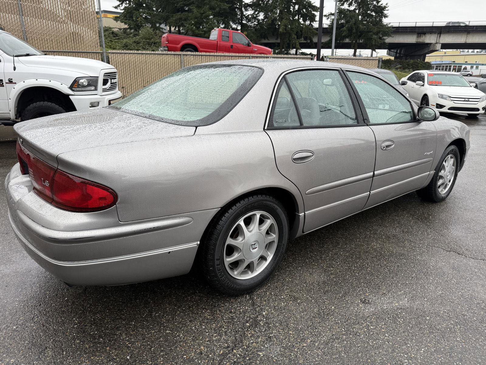 Used 1999 Buick Regal LS w/ Gran Touring Pkg image 7