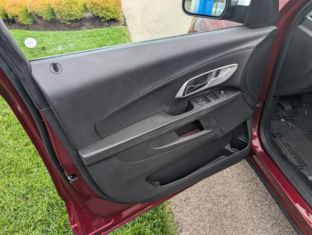 Used 2017 Chevrolet Equinox Premier FWD image 20