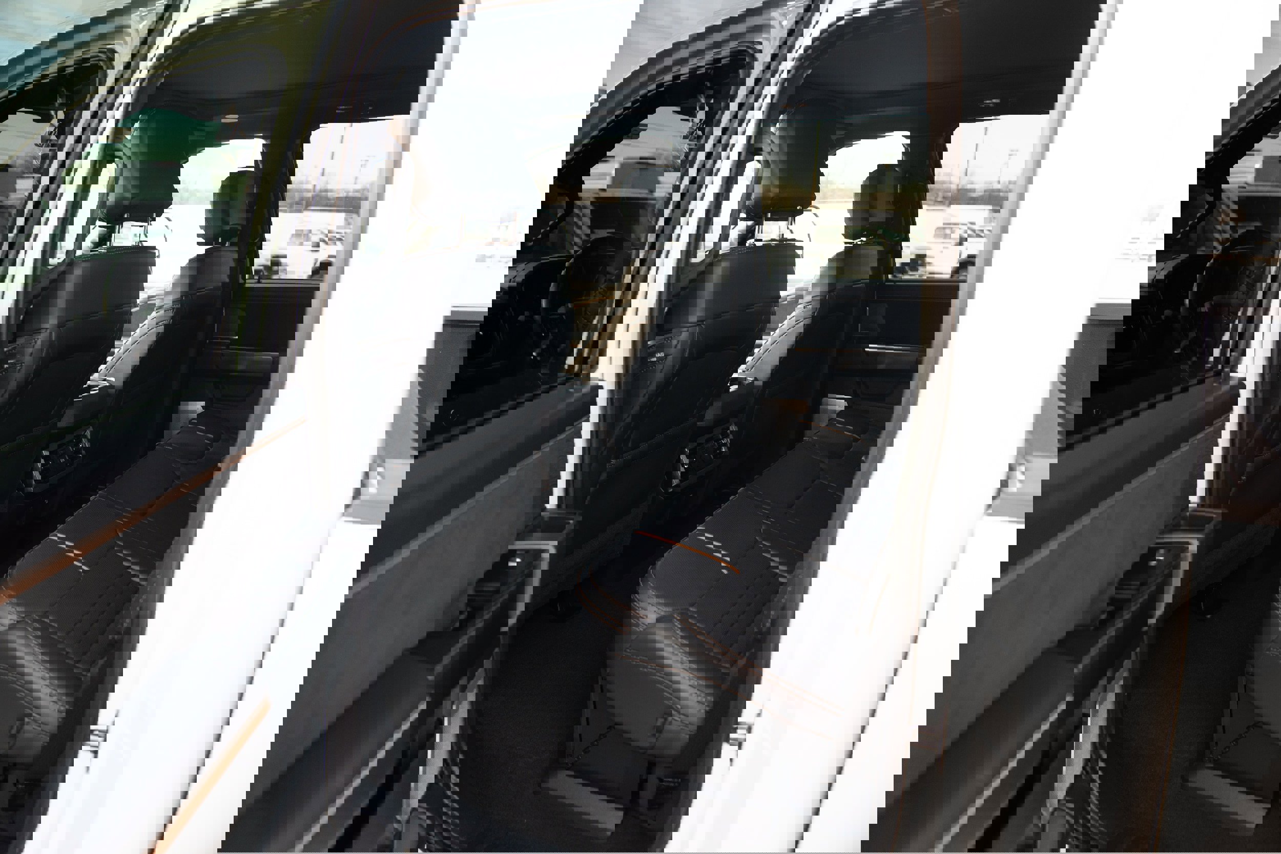 Used 2024 Ford F350 Platinum image 13