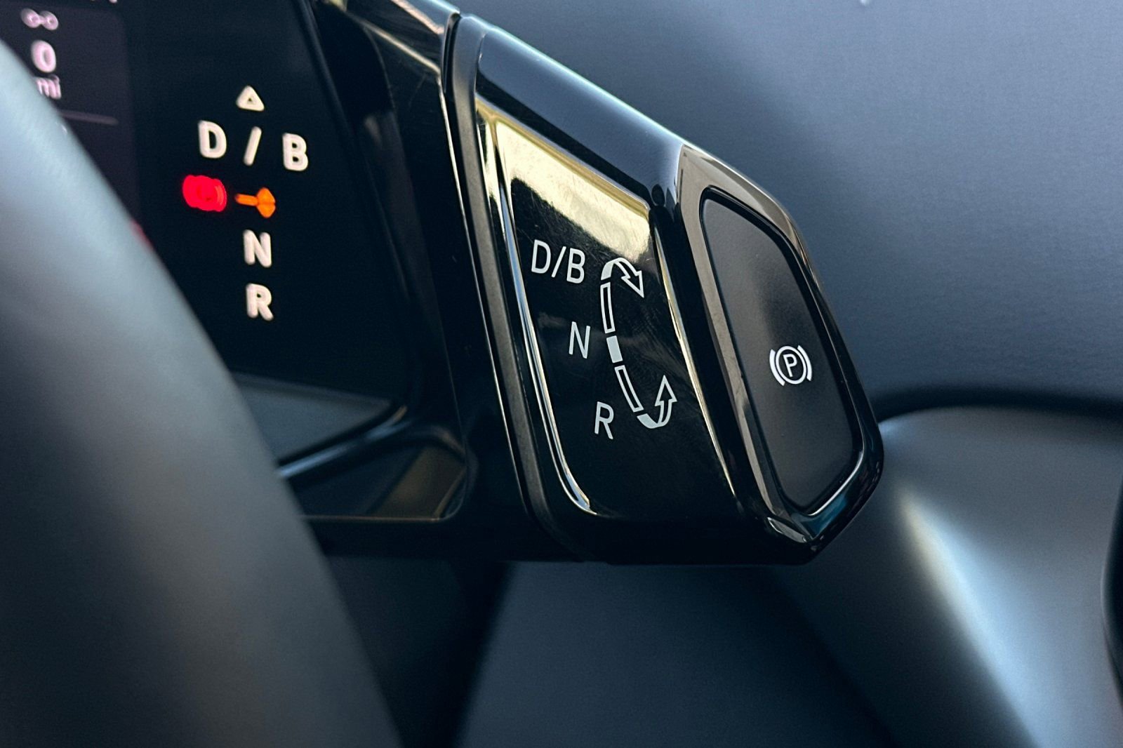Certified 2022 Volkswagen ID.4 Pro AWD/4WD image 22