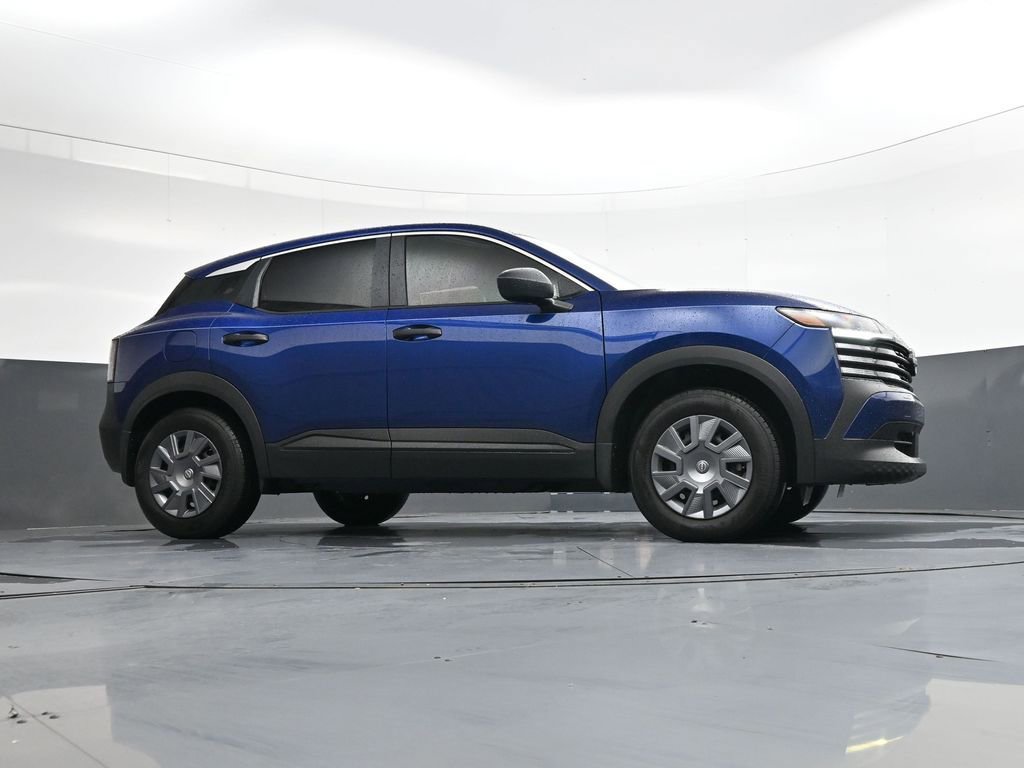 Used 2025 Nissan Kicks S image 33