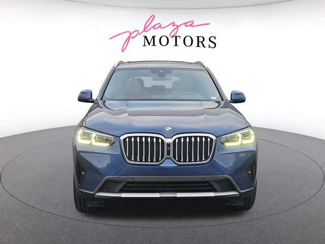 Used 2023 BMW X3 xDrive30i w/ Premium Package AWD/4WD image 2