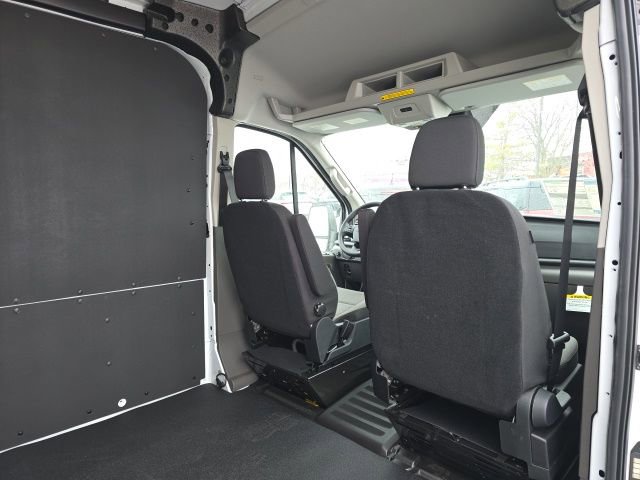 New 2026 Ford Transit 250 148 Medium Roof w/ Load Area Protection Package RWD image 16