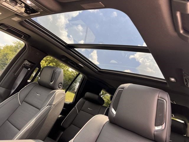 New 2026 Cadillac Escalade Sport w/ Touring Package AWD/4WD image 39
