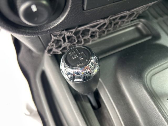 Used 2017 Jeep Wrangler Unlimited Sport w/ Quick Order Package 24S AWD/4WD image 24