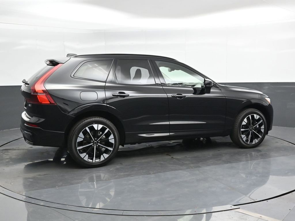 New 2026 Volvo XC60 B5 Plus w/ Protection Package Premier image 3