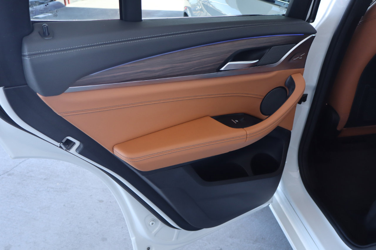 Used 2018 BMW X3 M40i w/ Premium Package image 29