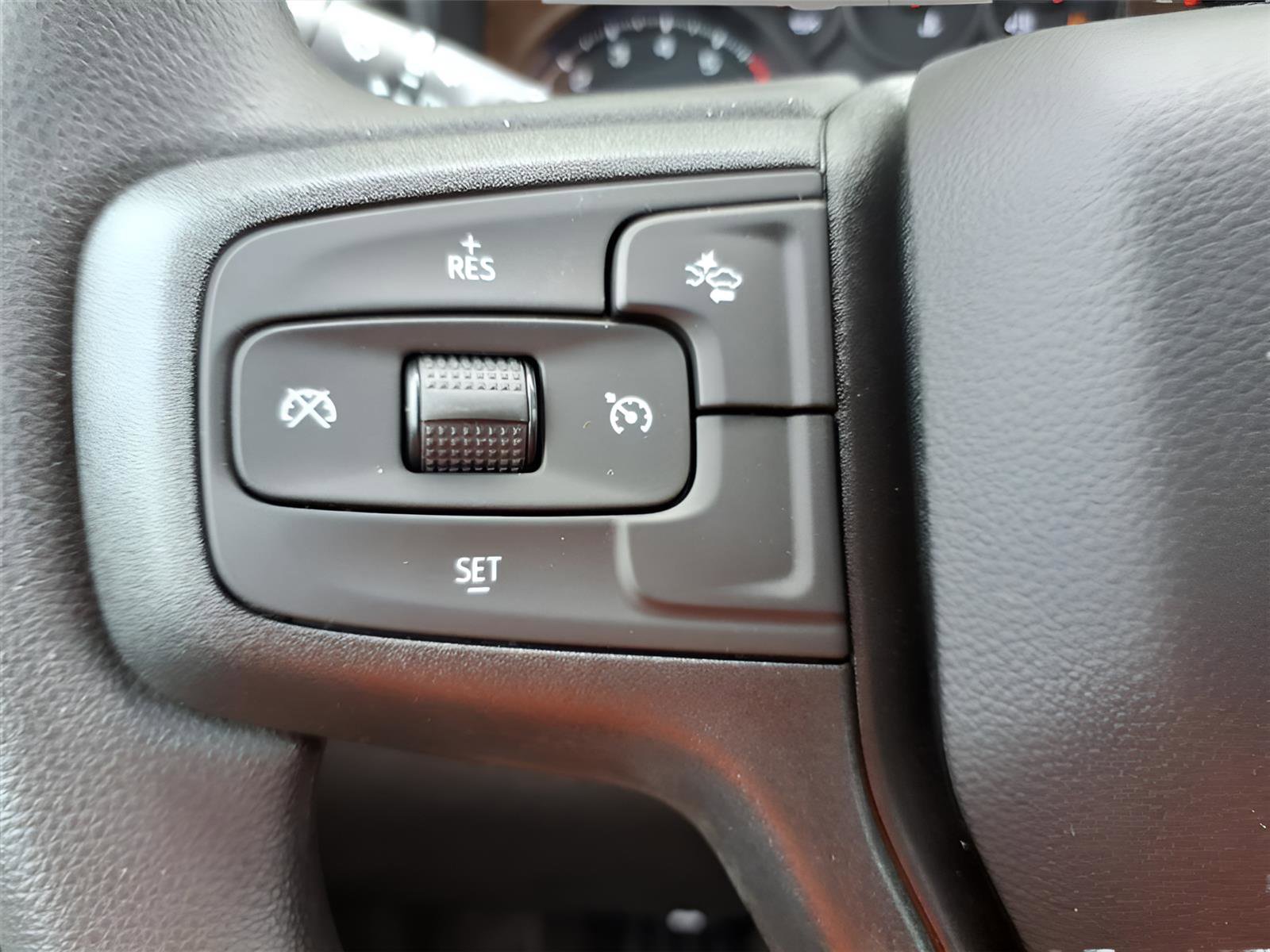 New 2026 Chevrolet Silverado 1500 Custom w/ LPO, Dark Essentials Package AWD/4WD image 19