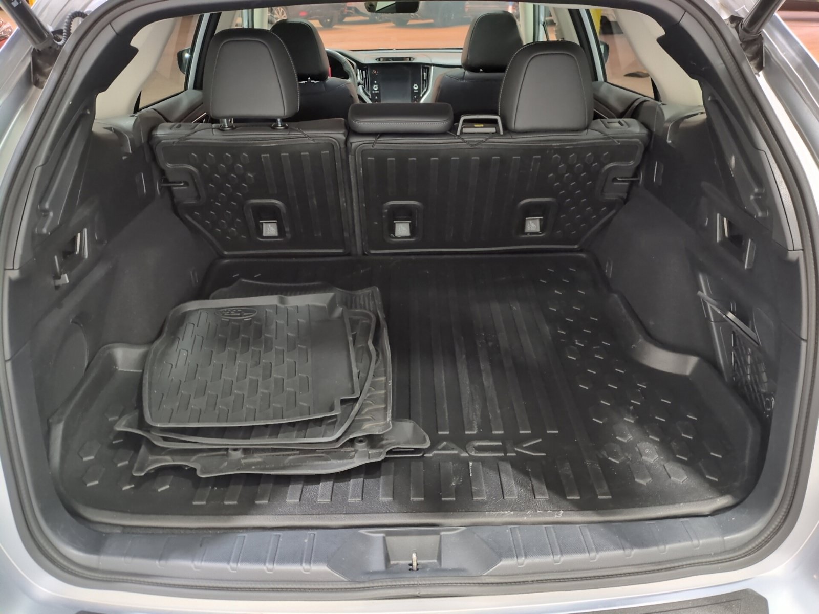 Certified 2025 Subaru Outback Limited XT w/ Popular Package #2 AWD/4WD image 13