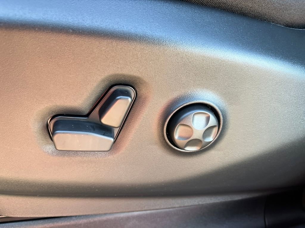 New 2026 Chrysler Pacifica Limited w/ S Appearance Package image 34