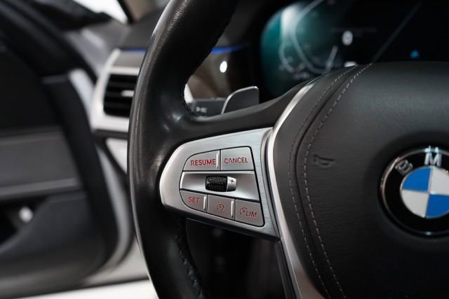 Used 2020 BMW 745e xDrive image 23