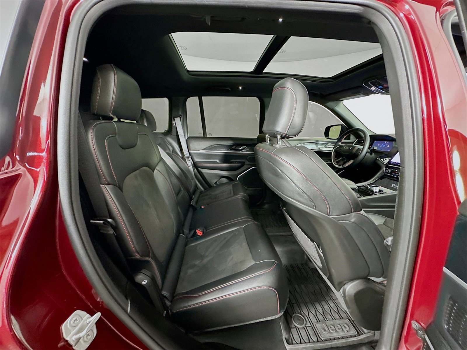 Used 2022 Jeep Grand Cherokee Trailhawk image 29