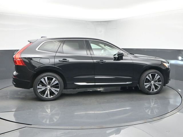 Used 2022 Volvo XC60 B5 Inscription w/ Climate Package image 8