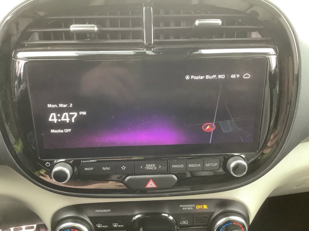 Used 2024 Kia Soul EX image 17