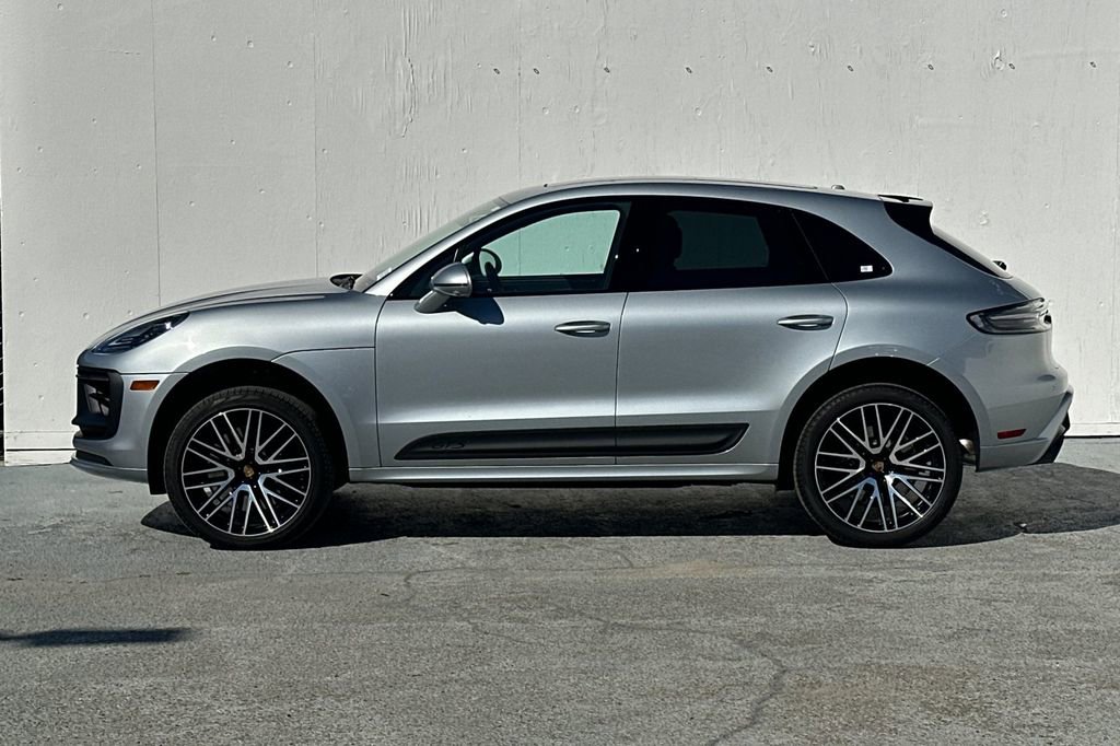 Used 2024 Porsche Macan GTS image 6
