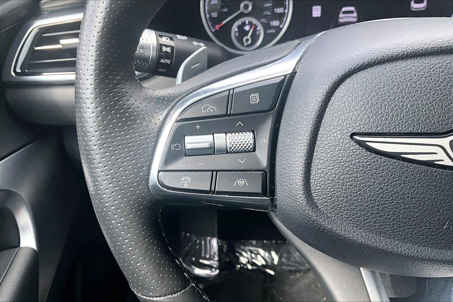 Used 2025 Genesis G70 2.5T AWD/4WD image 24