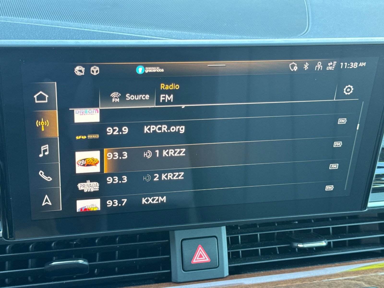 Used 2022 Audi A4 2.0T Premium w/ Convenience Package image 17