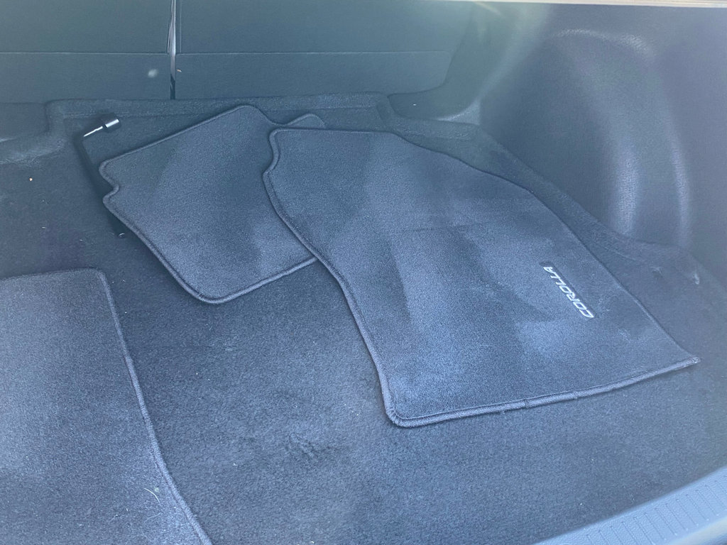 Used 2024 Toyota Corolla LE image 10