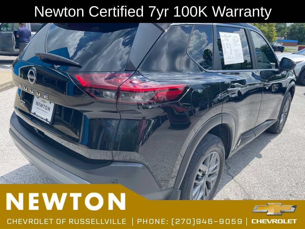 Used 2023 Nissan Rogue S FWD image 41
