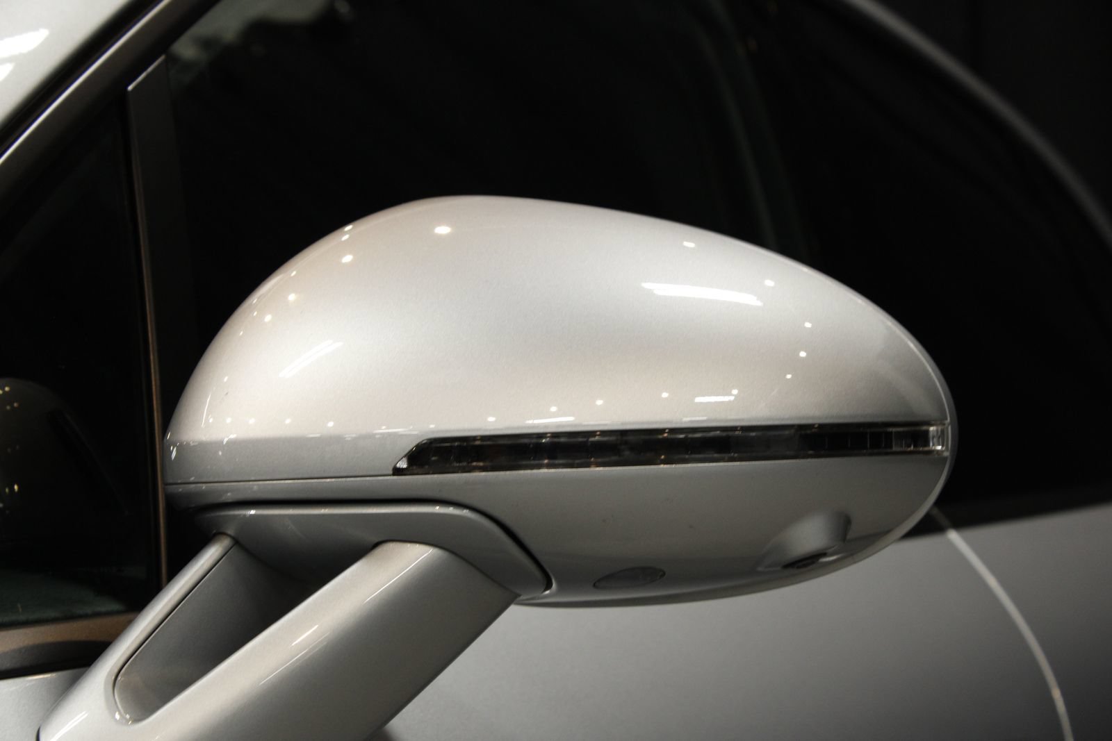 Certified 2026 Porsche Macan AWD/4WD image 14
