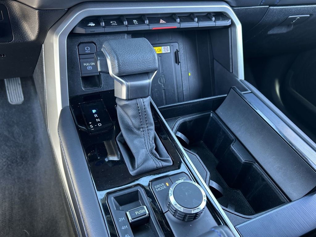 Used 2024 Toyota Sequoia Platinum image 16