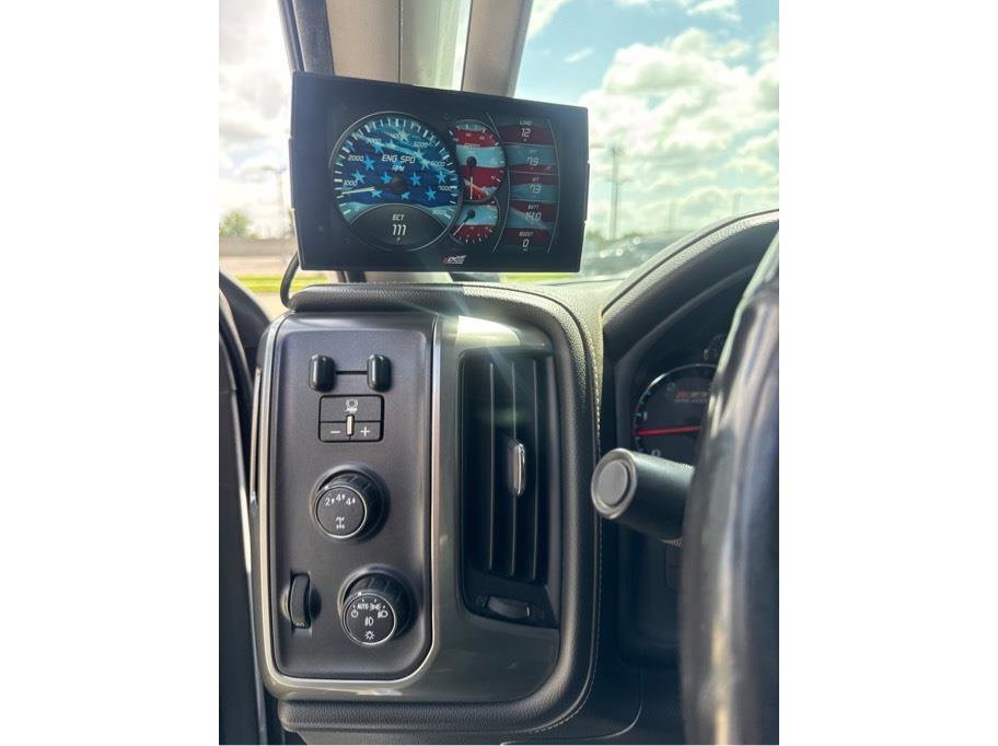 Used 2018 Chevrolet Silverado 2500 LTZ w/ Duramax Plus Package AWD/4WD image 17