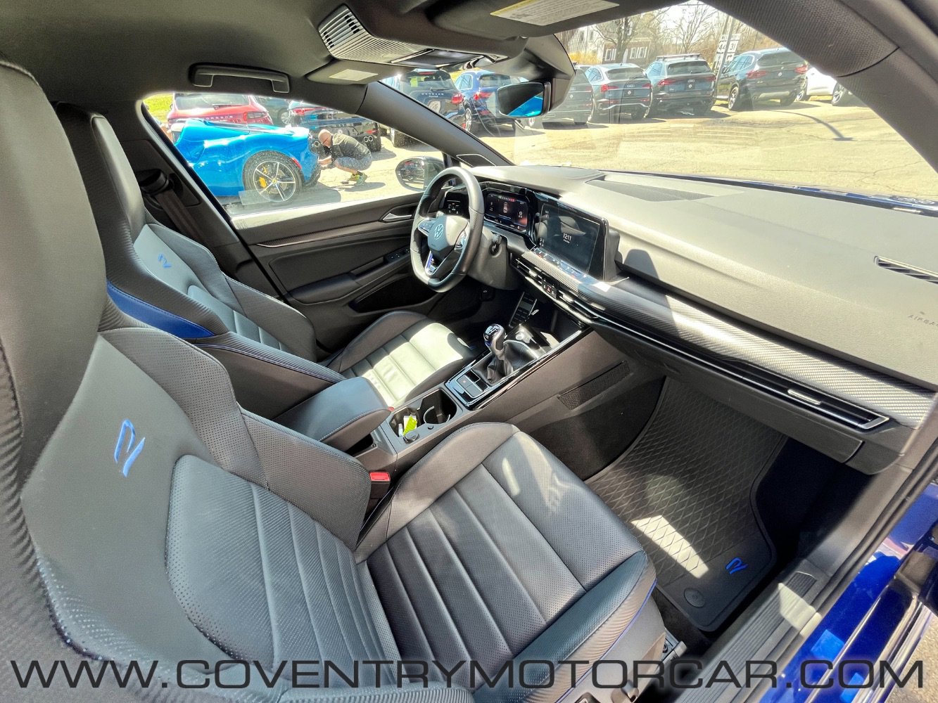 Used 2023 Volkswagen Golf 20th Anniversary Edition image 30