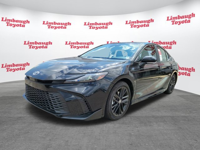 Used 2025 Toyota Camry SE image 19