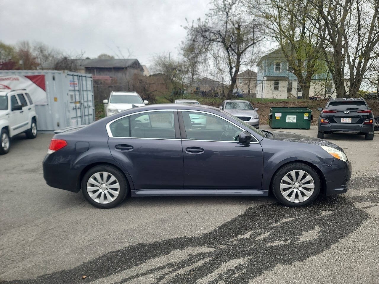Used 2011 Subaru Legacy 3.6R Limited AWD/4WD image 9