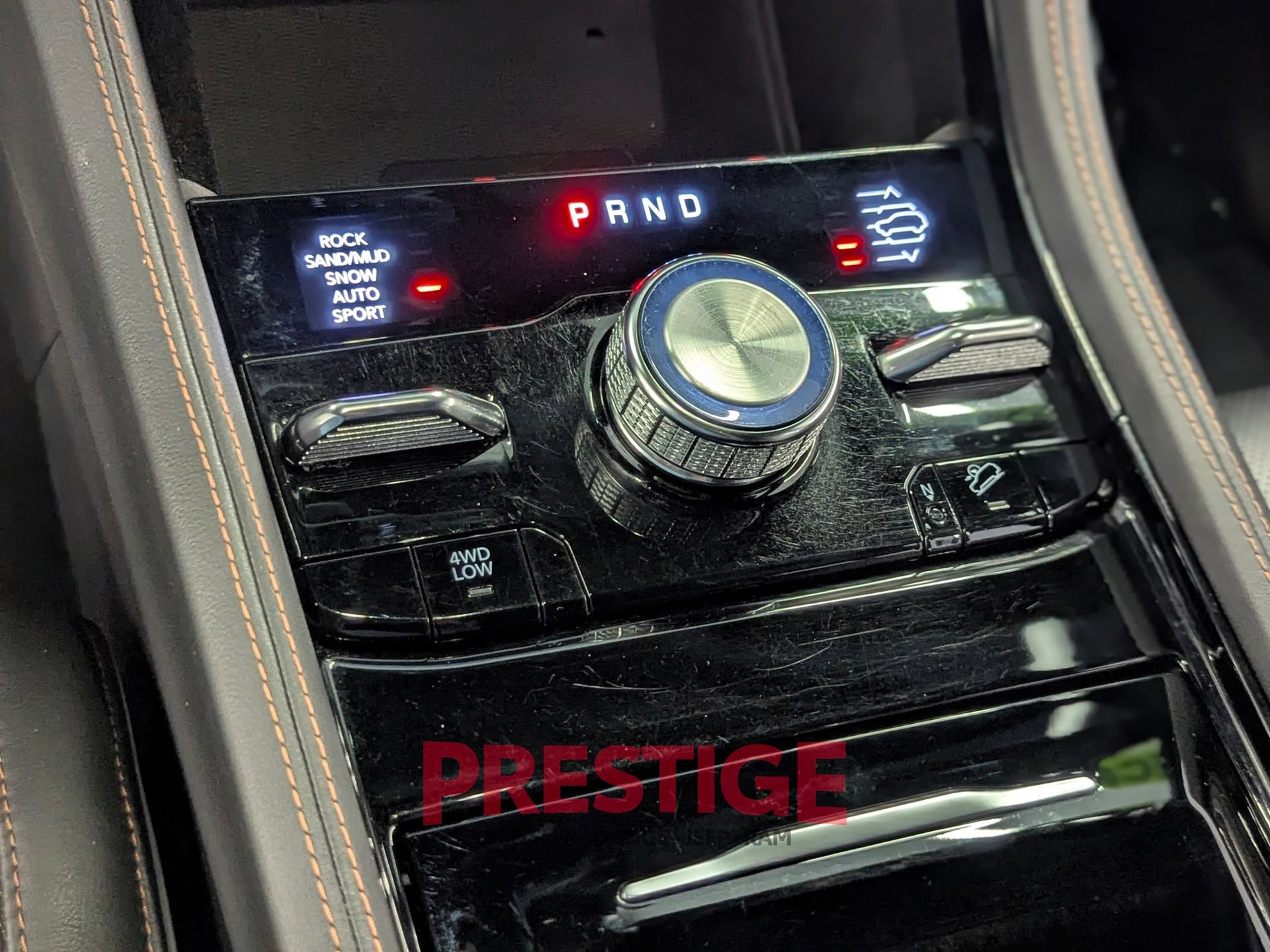 Used 2022 Jeep Grand Cherokee Summit AWD/4WD image 26
