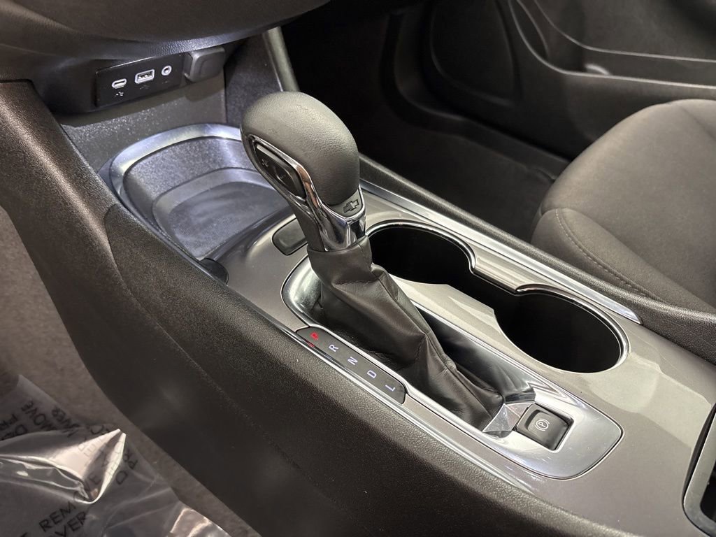 Used 2023 Chevrolet Malibu LT FWD image 39