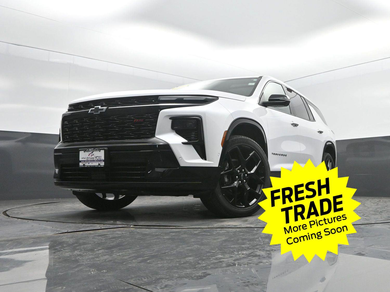 Used 2024 Chevrolet Traverse RS image 51