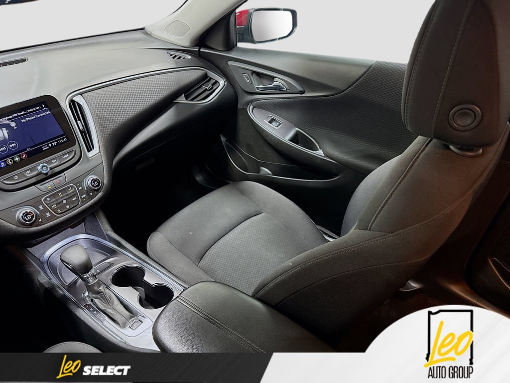 Used 2023 Chevrolet Malibu LT FWD image 25