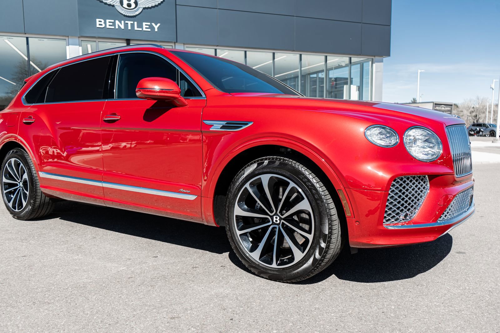 Certified 2024 Bentley Bentayga Extended Wheelbase image 19