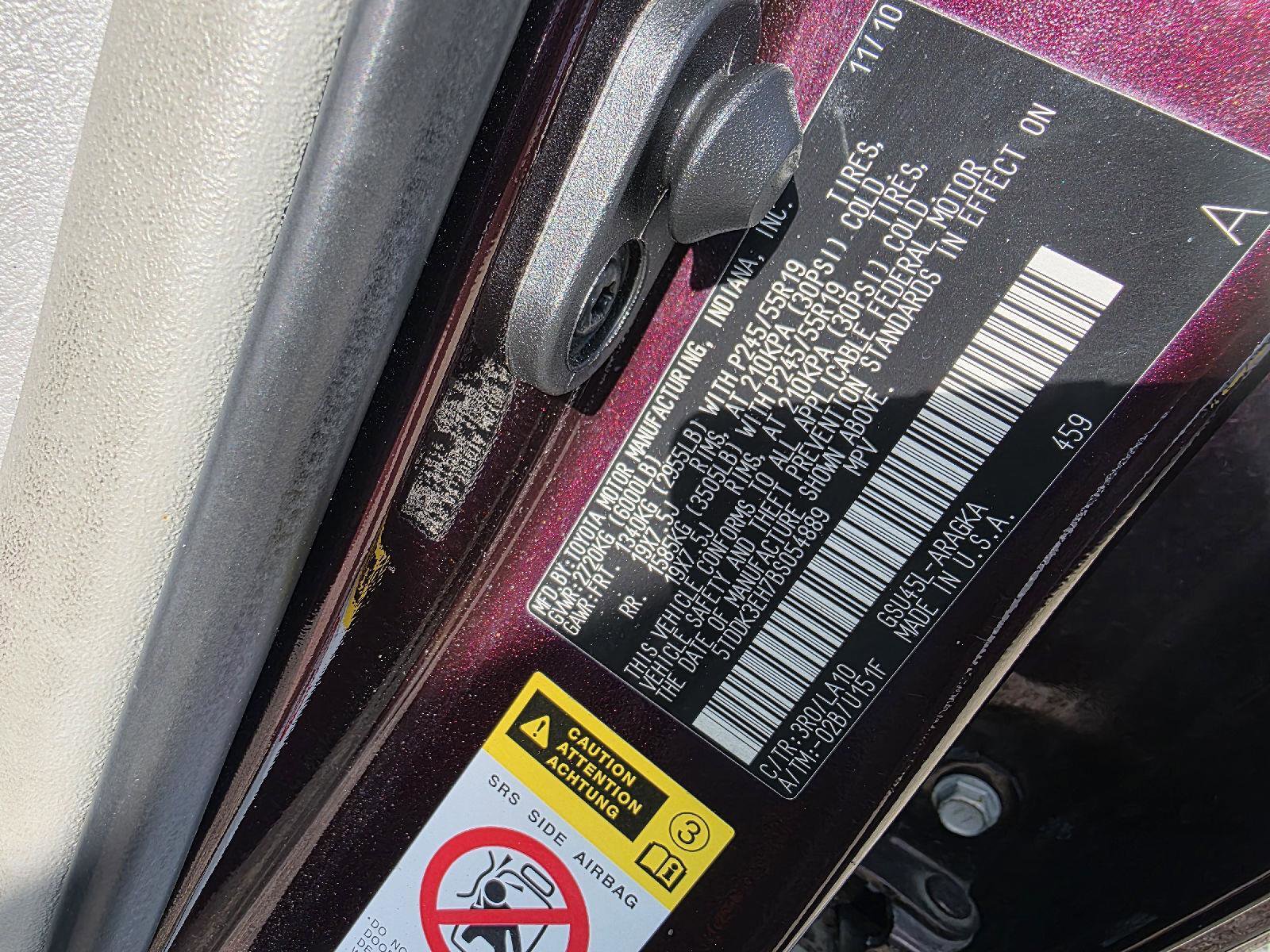 Used 2011 Toyota Highlander Limited w/ Tow Pkg image 18