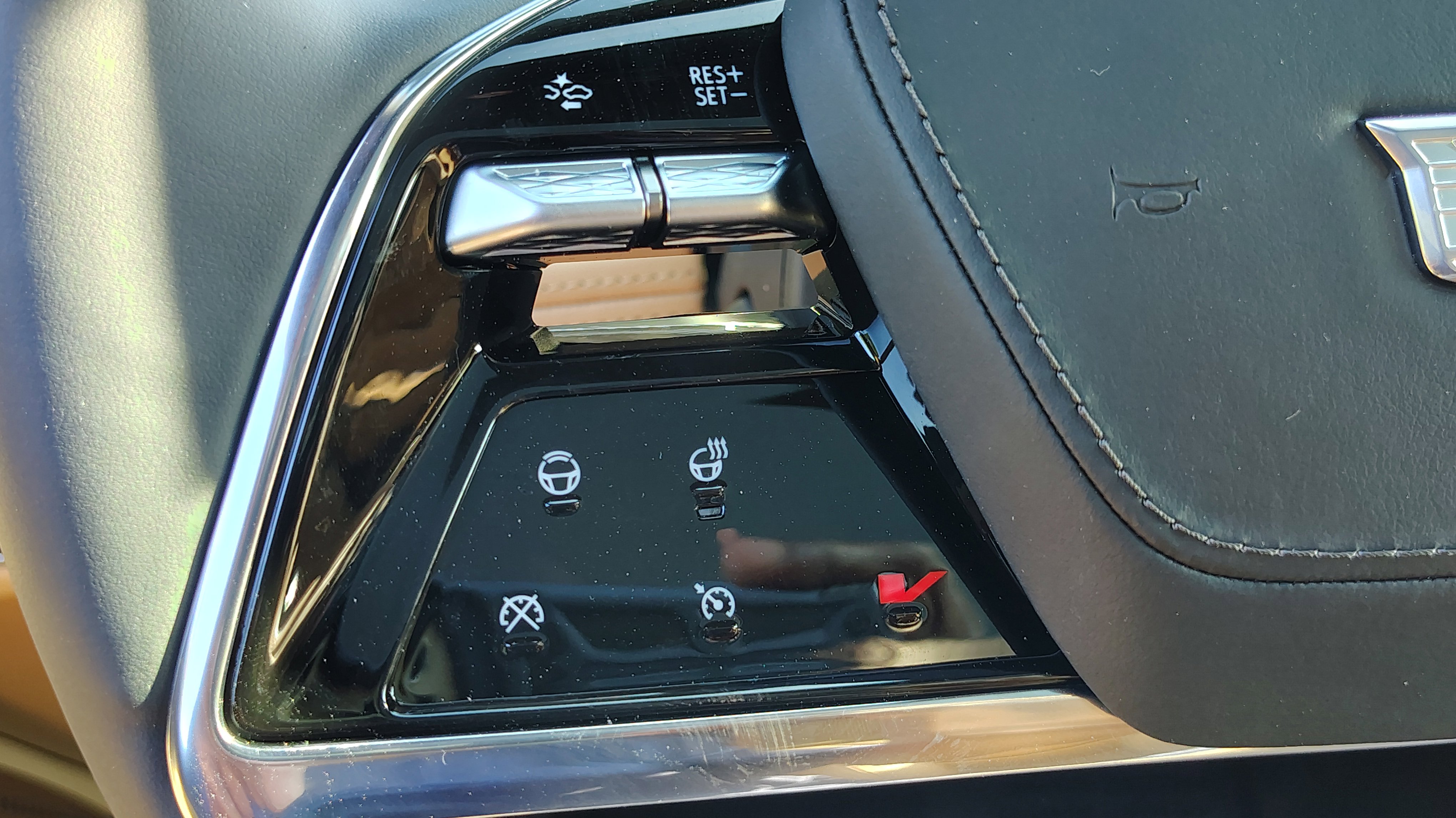 New 2025 Cadillac Escalade IQ Luxury 2 image 18