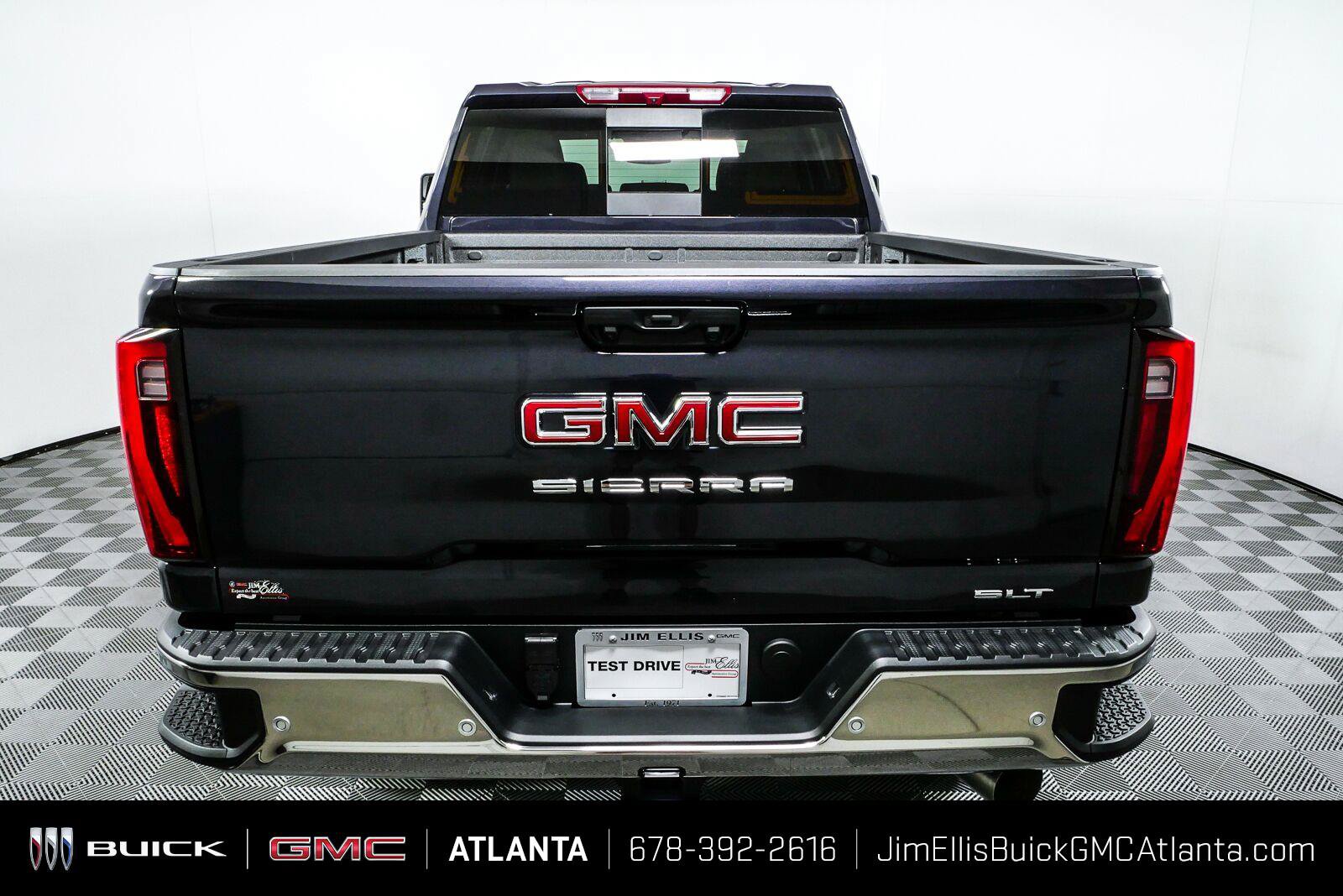 New 2026 GMC Sierra 2500 SLT w/ SLT Premium Package AWD/4WD image 28