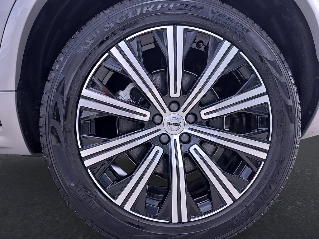 Certified 2025 Volvo XC90 B5 Core AWD/4WD image 45