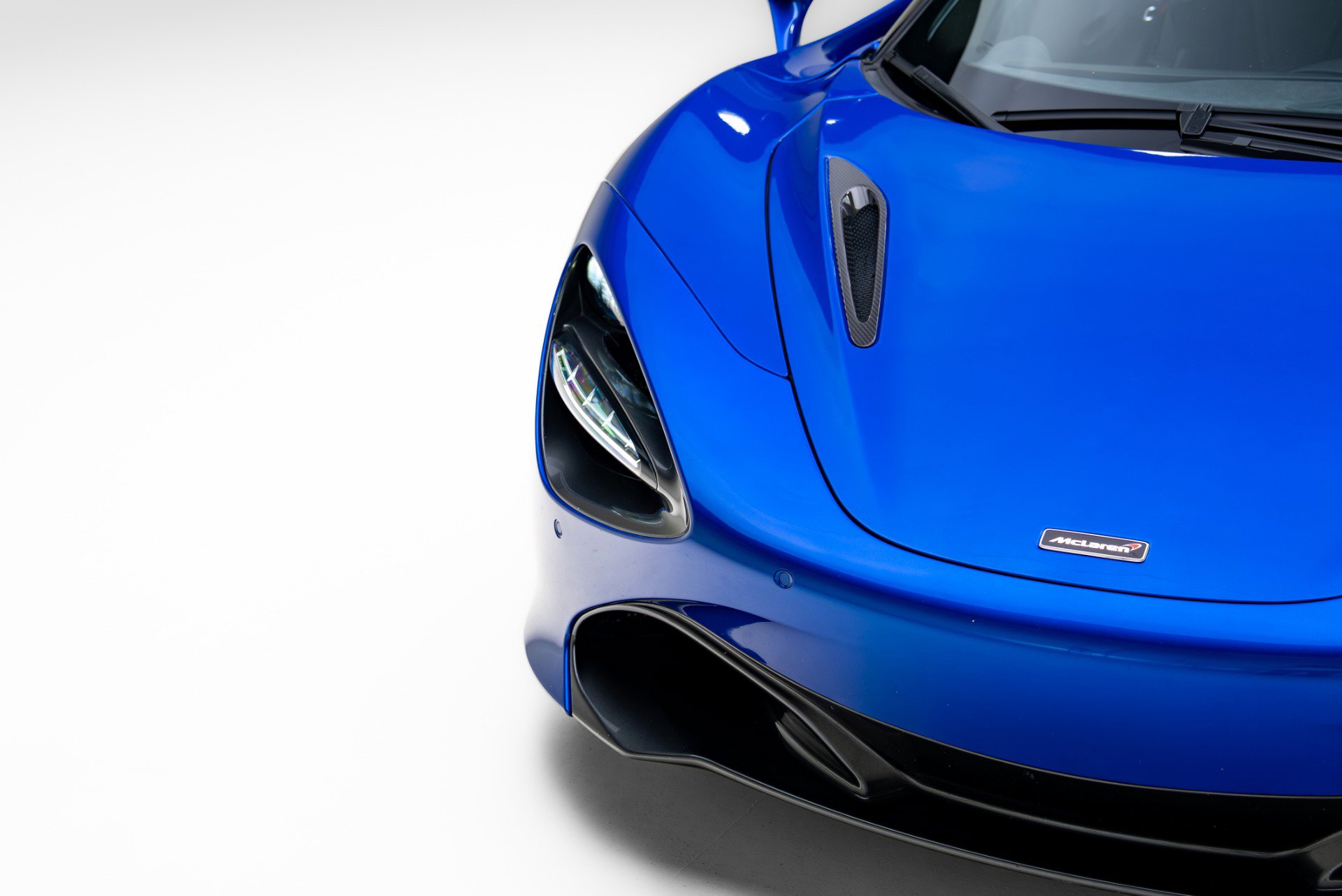 Used 2018 McLaren 720S Performance RWD image 11
