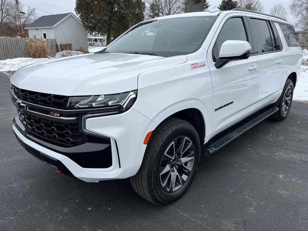 Used 2021 Chevrolet Suburban Z71 w/ Z71 Signature Package image 9
